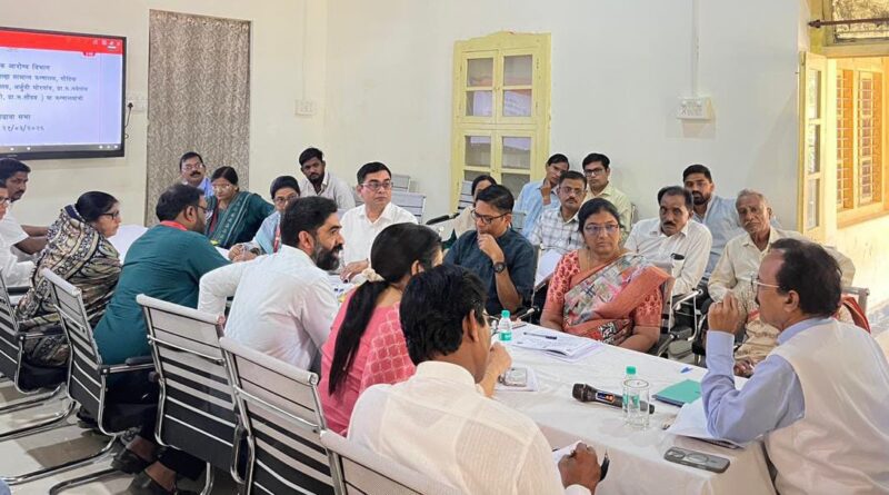 आमदार राजकुमार बडोले यांच्या उपस्थितीत नवेगावबांध येथे आरोग्य विषयक समितीची बैठक संपन्न