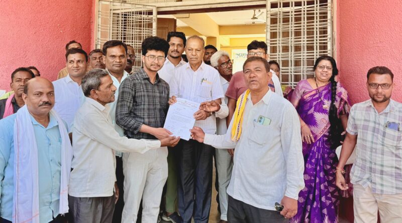 तालुका काँग्रेस कमेटी सडक अर्जुनी द्वारे सिलेंडर गॅस दरवाढी विरोधात निवेदन