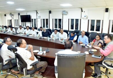 नवनियुक्त जिल्हाधिकारी मंगेश गोंदावले यांनी साधला पत्रकारांशी संवाद