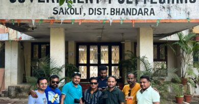 माजी विद्यार्थ्यांचा कौतुकास्पद उपक्रम : दिव्यांग मित्राला टू-व्हीलर भेट देत दिला प्रेमाचा संदेश