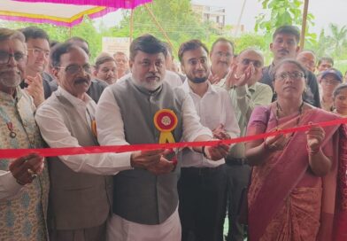 विदर्भातील पहिल्या पुस्तकांचे गाव नवेगाव बांध येथे थाटात लोकार्पण झाडीबोली साहित्य संमेलनासाठी २५ लाखांचे अनुदान