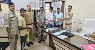 डुग्गीपार पोलिसांची उल्लेखनीय कारवाई; १० हरविलेले मोबाईल मूळ मालकांना परत