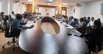 रस्ते अपघात रोखण्यासाठी प्रभावी उपाययोजना करा – जिल्हाधिकारी मंदार पत्की